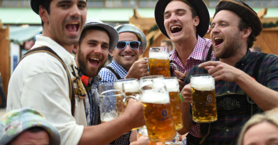 Bierbank im Umlauf N1 ab 6-12 Personen je1Maß Bier pro Person